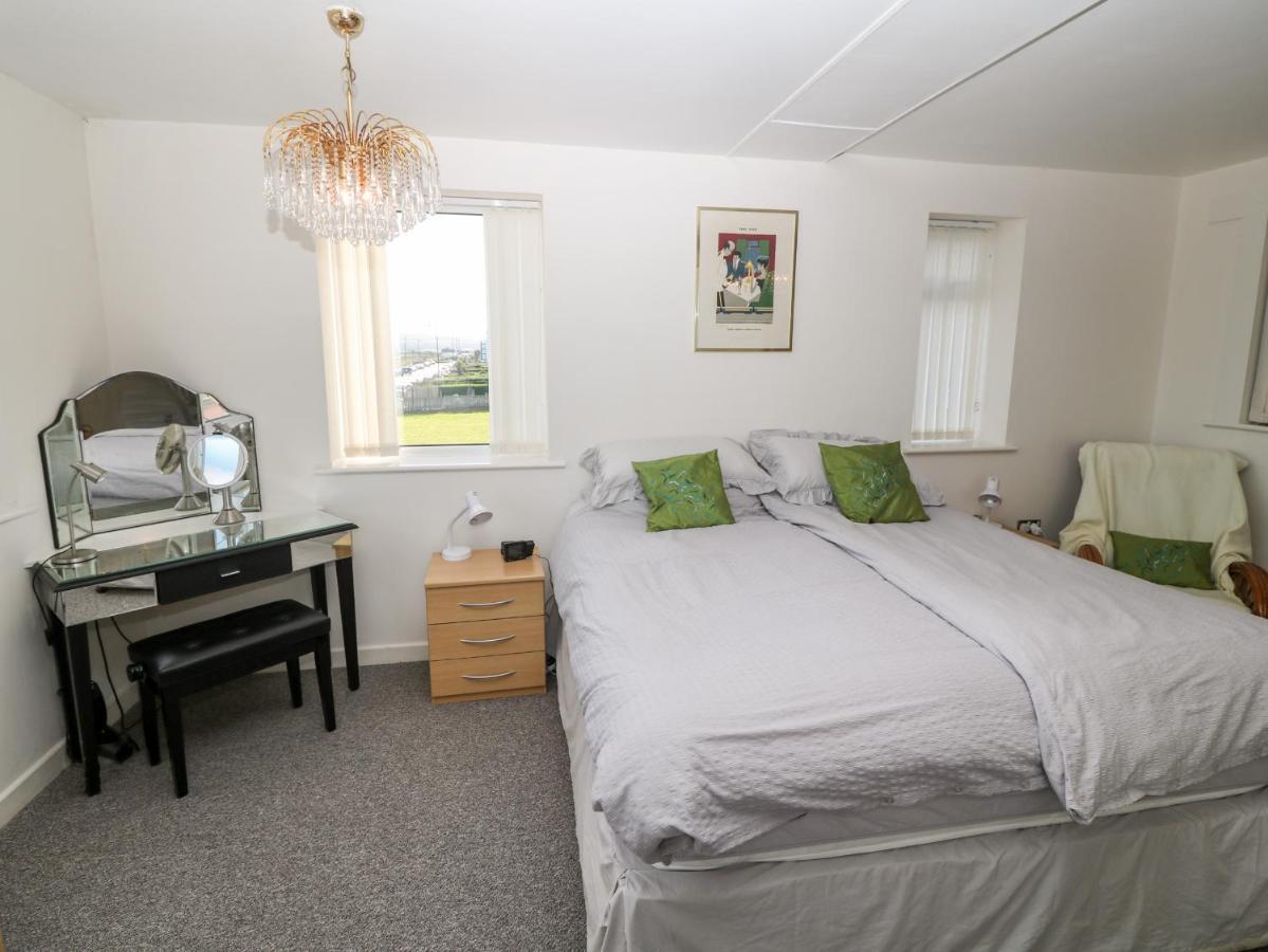 Sea View Apartment Pwllheli Exterior foto